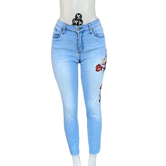 Universal Thread Jeans Size 8/29 - Picture 1 of 10